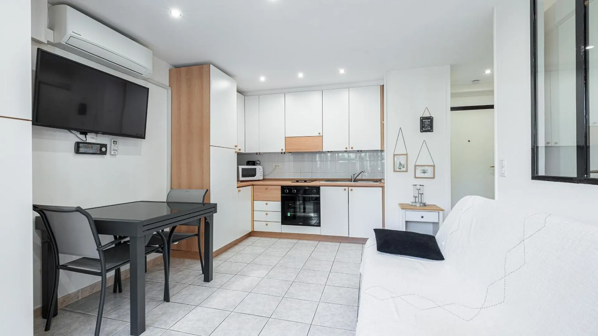 St Laurent - Appartement Au Calme Avec Terrasse & Parking 멍똥 0*,  프랑스