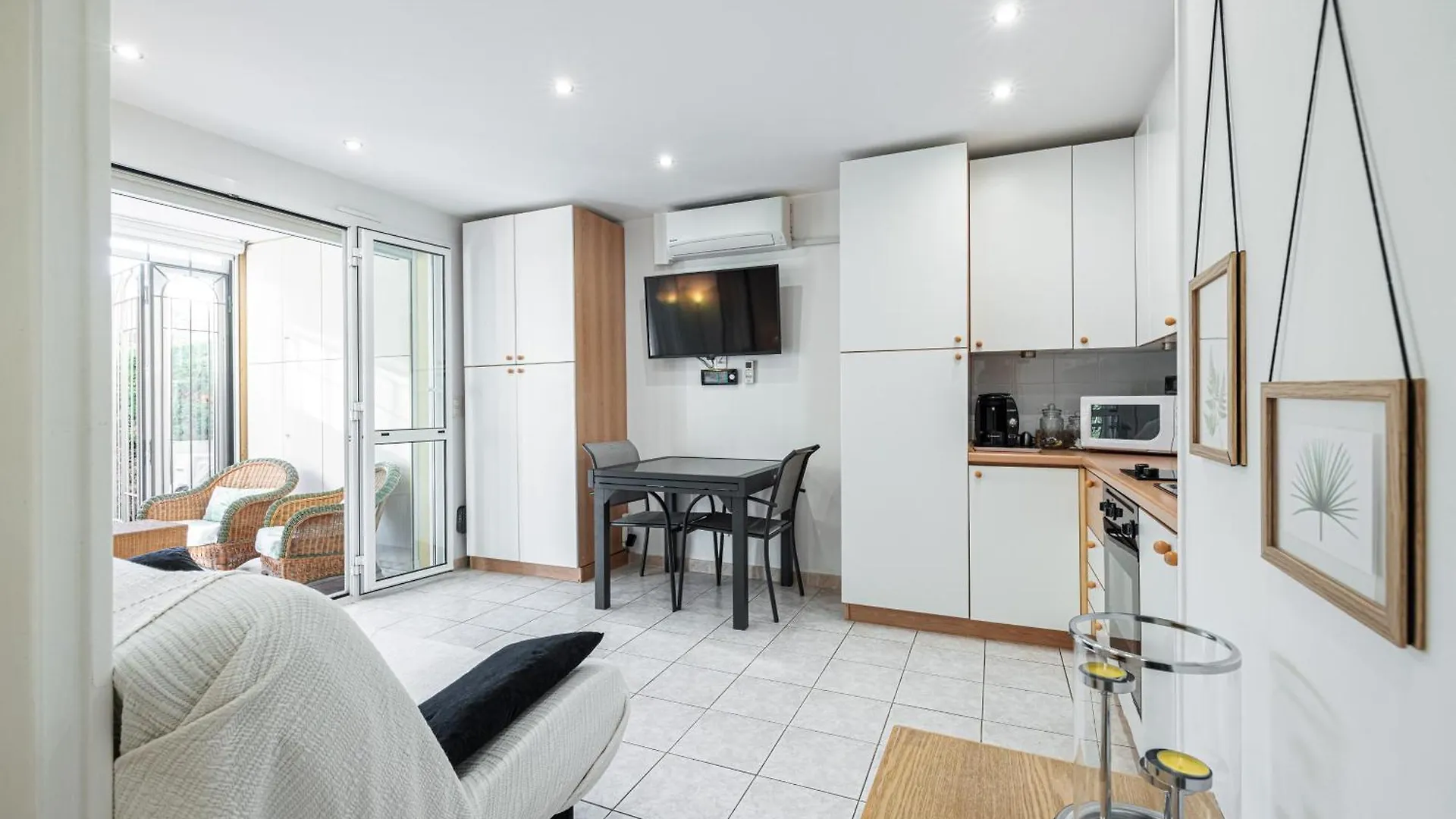 St Laurent - Appartement Au Calme Avec Terrasse & Parking 멍똥 0*,
